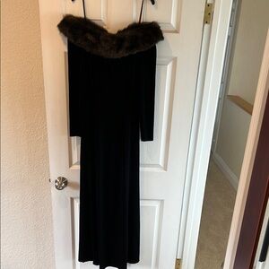 Elegant Black Velvet Dress with Fur Trim